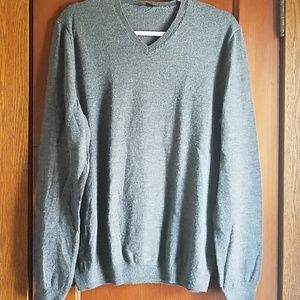 Gap mens V neck sweater